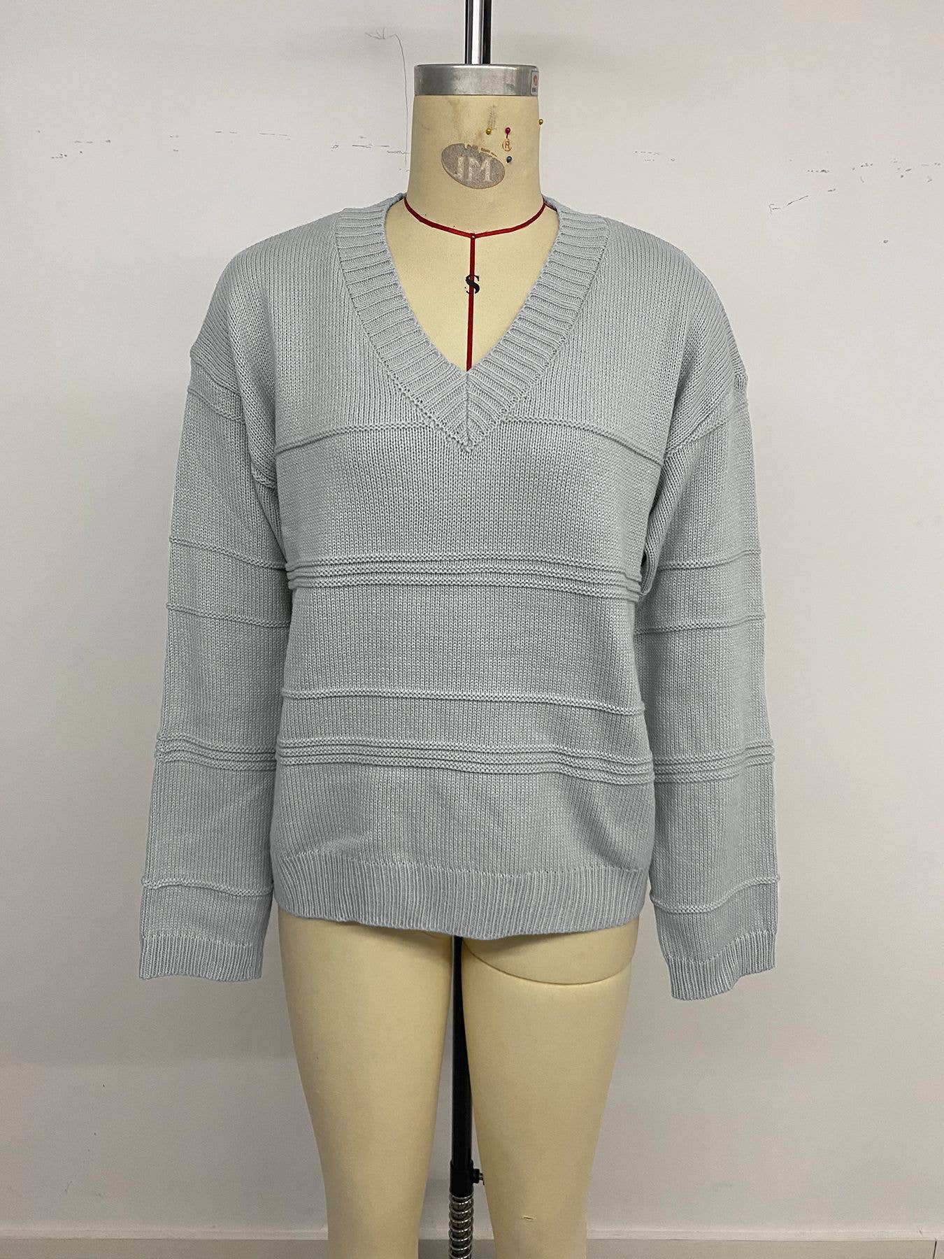 Casual style loose V-neck solid color sweater