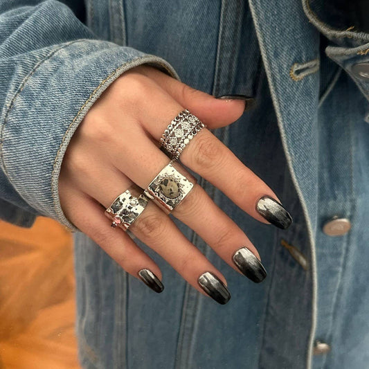 FASHIONABLE METALLIC PLEATED KNUCKLE RING SET