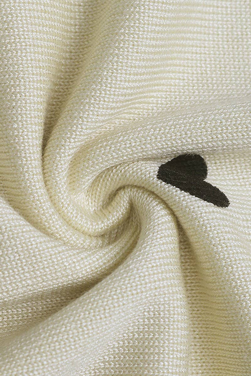 CWTBLL1233_HEART PRINT CREW NECK KNITTED SWEATER