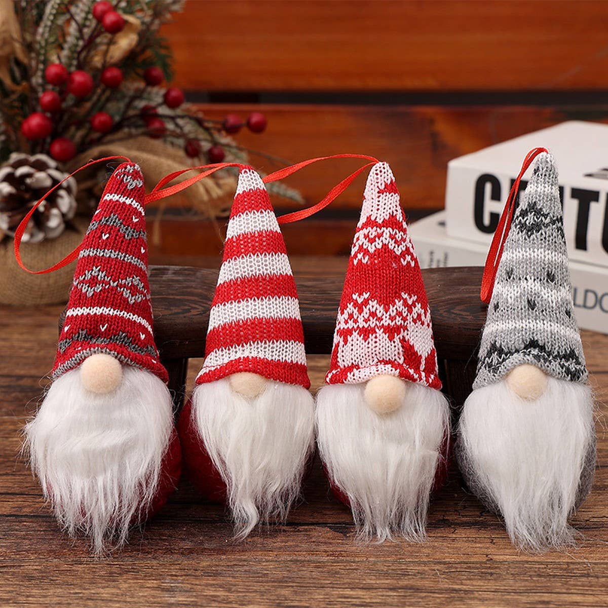 CWMM1743_Christmas Knitted Forest Old Man Home Pendant