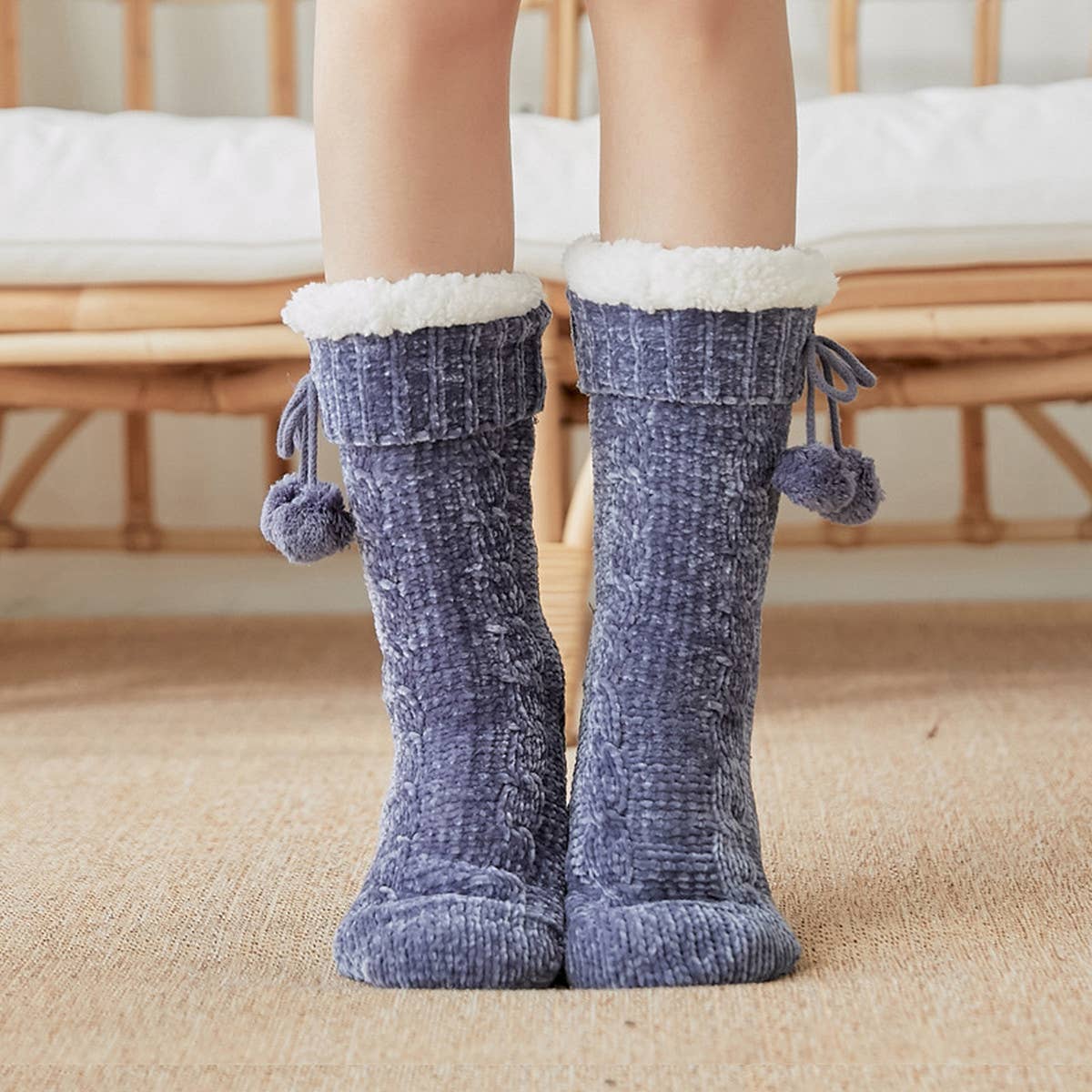 HOME LEISURE WARM PLUSH INDOOR SLIPPERS