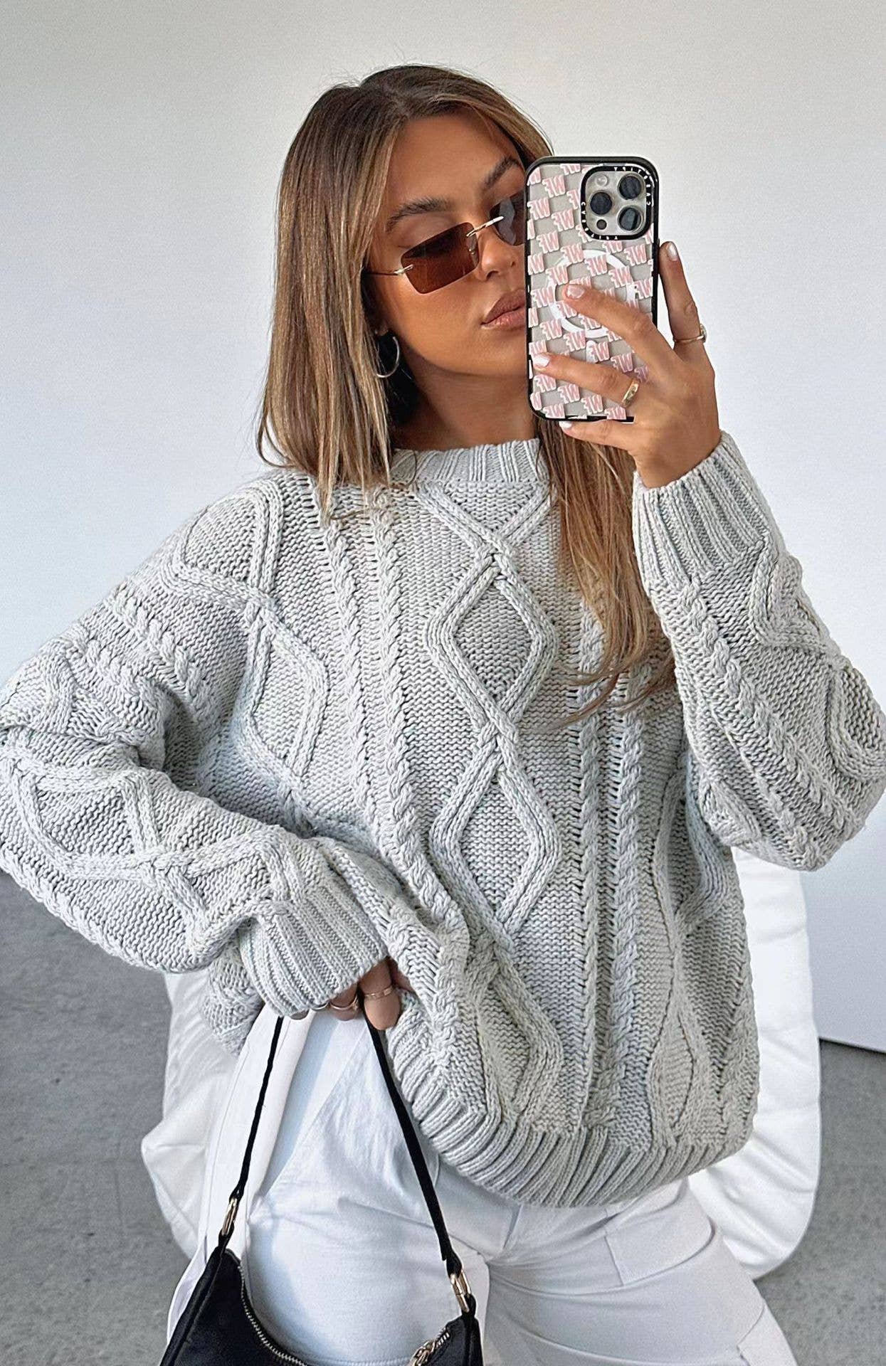 COMFORTABLE CREW-NECK LONG-SLEEVED SWEATER