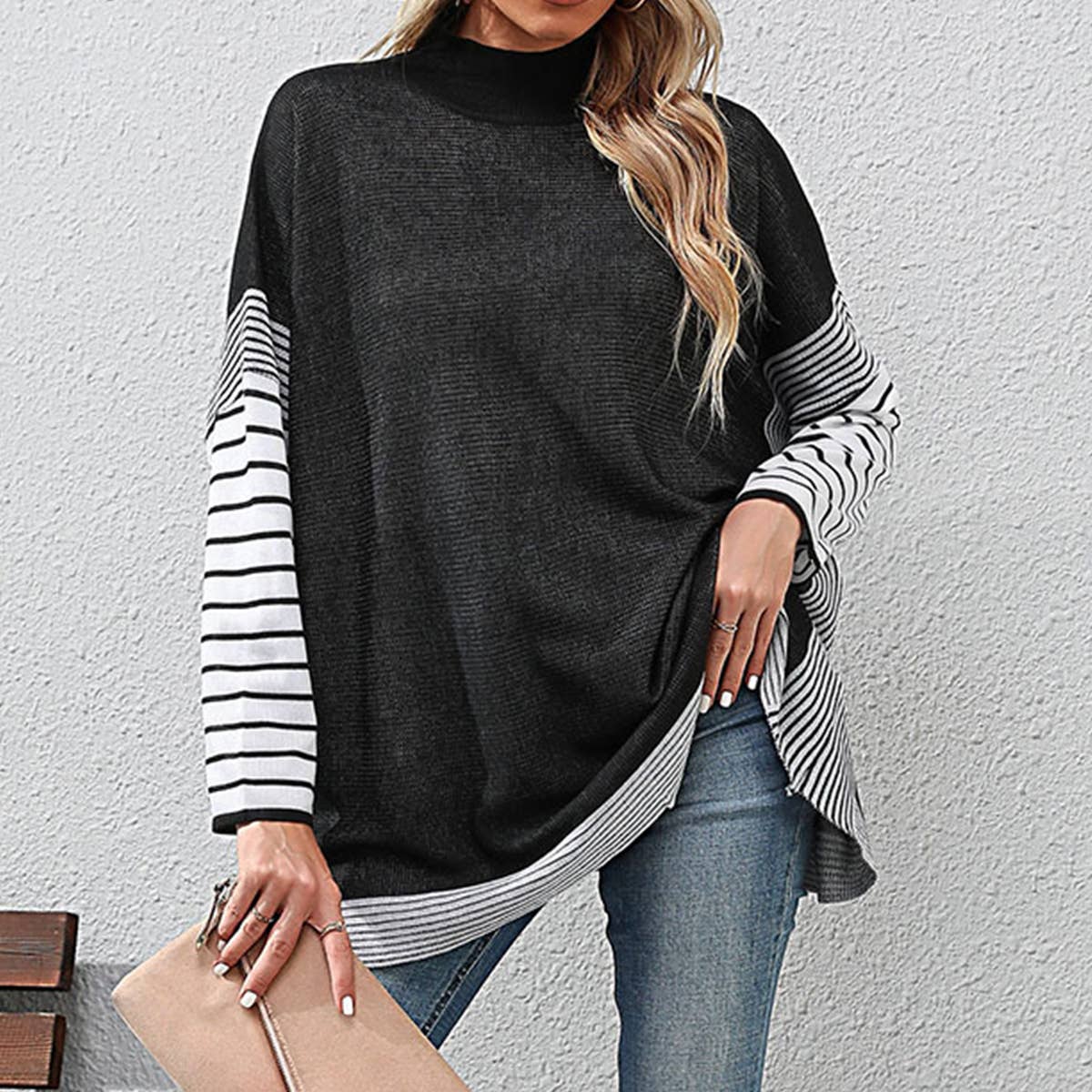BAT-SLEEVED STRIPED HALF-TURTLENECK KNITWEAR