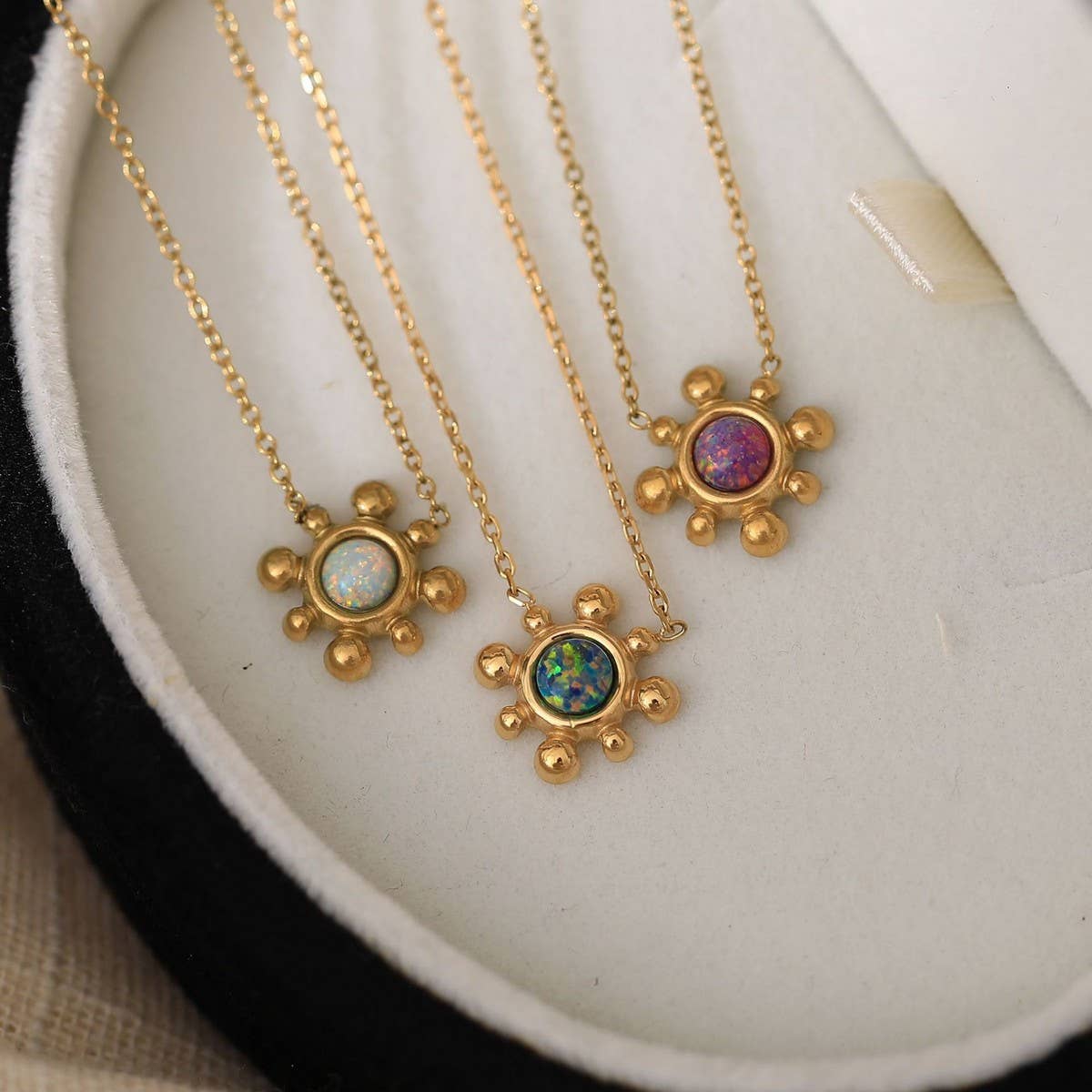 Delicate Small Solid Color Sunflower Necklace