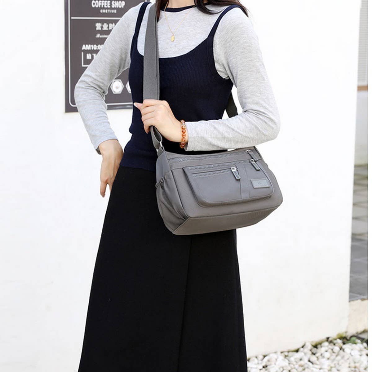 LARGE CAPACITY MULTI-COMPARTMENT SHOULDER BAG_CWASC1780