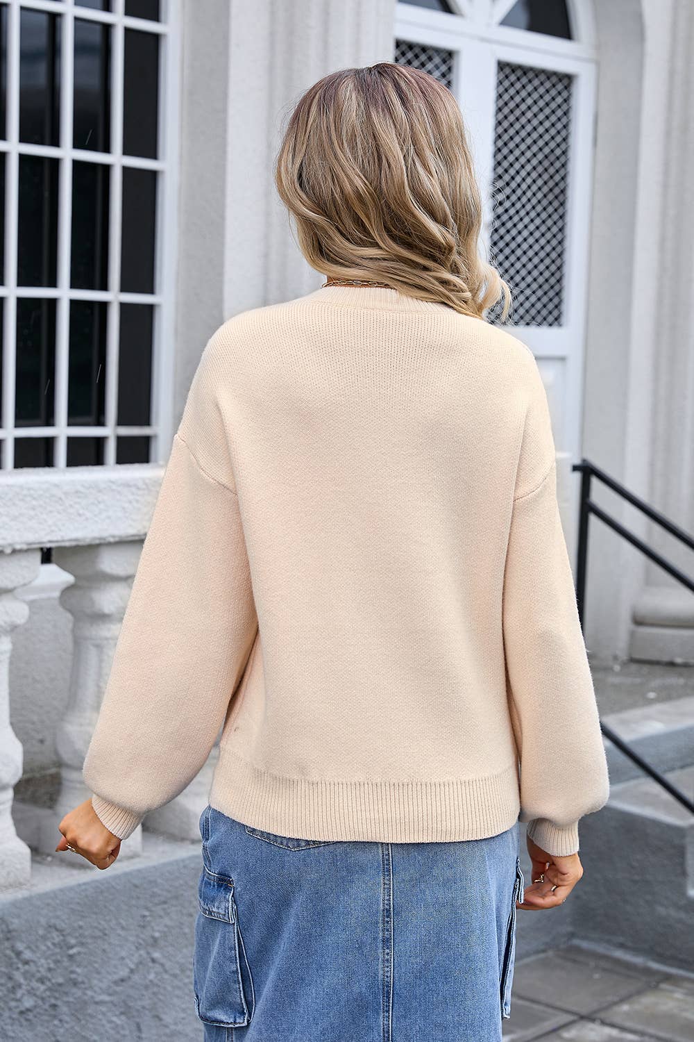 BOW FASHION PLUS SIZE KNIT SWEATER