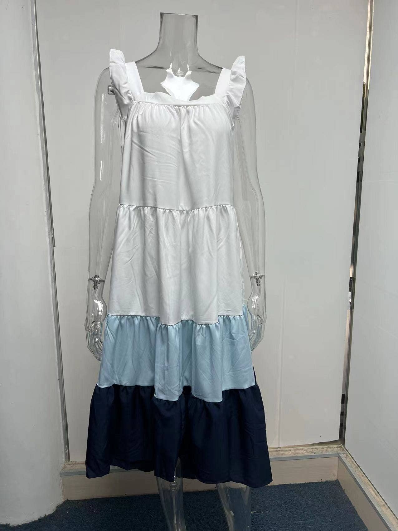 Bohemian-style two-tone square neck halter dress