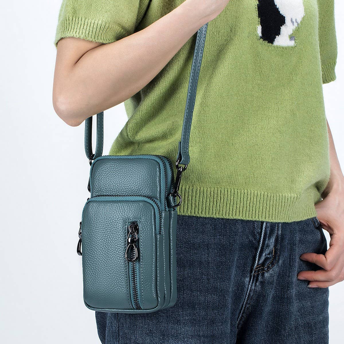 Stylish Leather Multi-Zip Handbag_CUAB00371