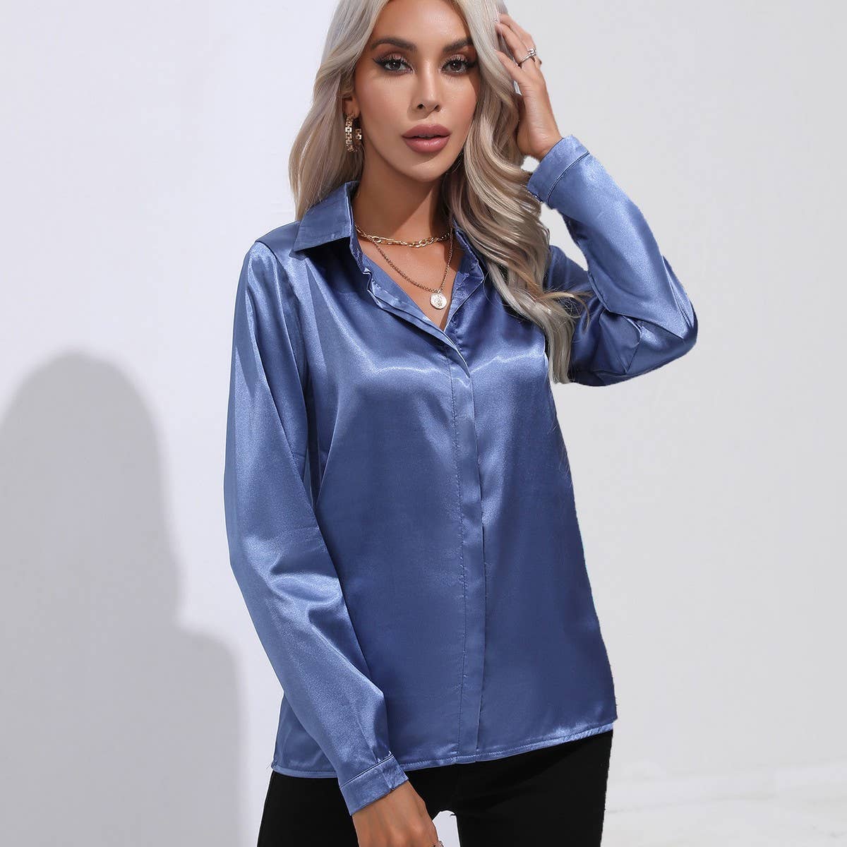 A button color shirt shirt long sleeve shirt