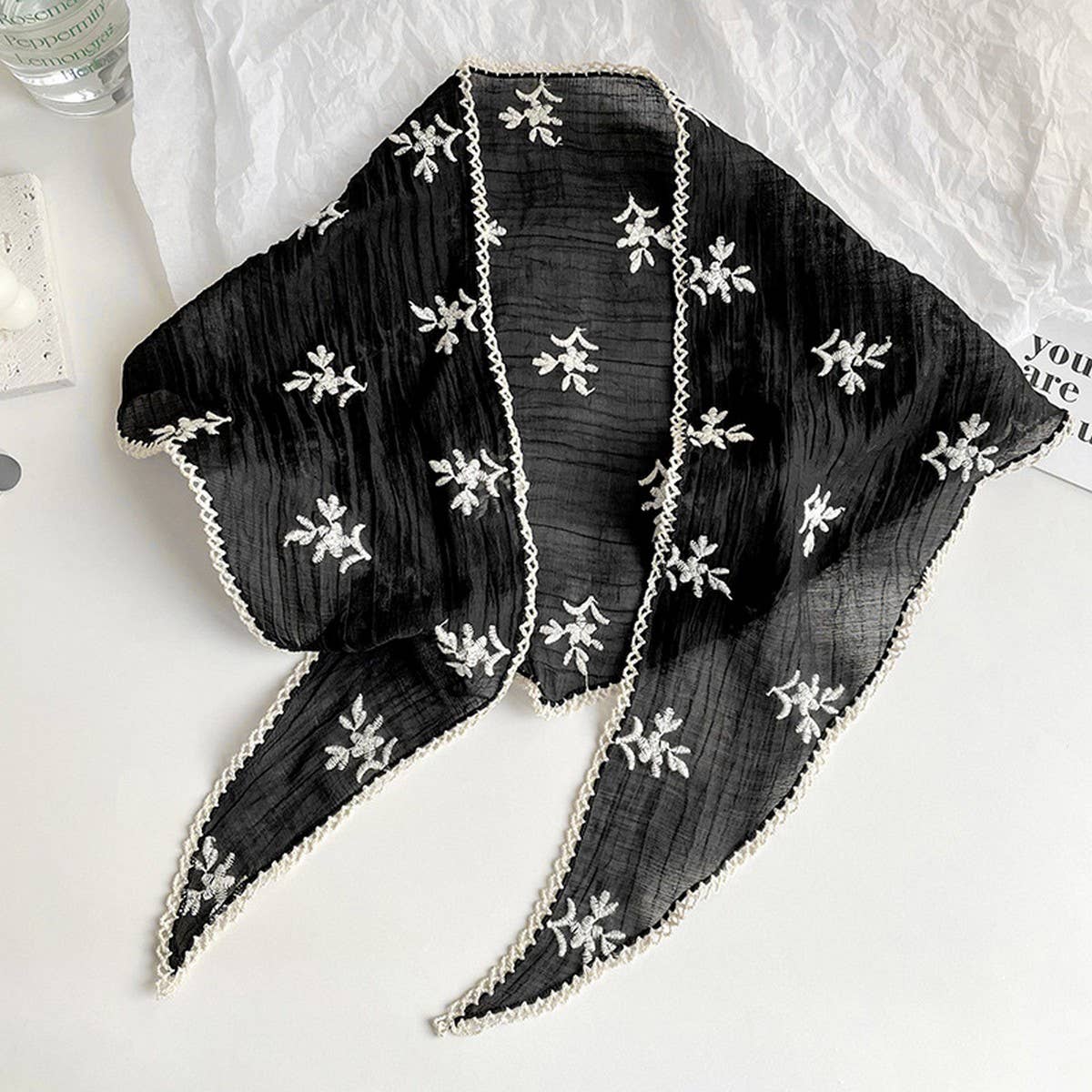 THIN FLORAL LACE TRIANGLE SCARF