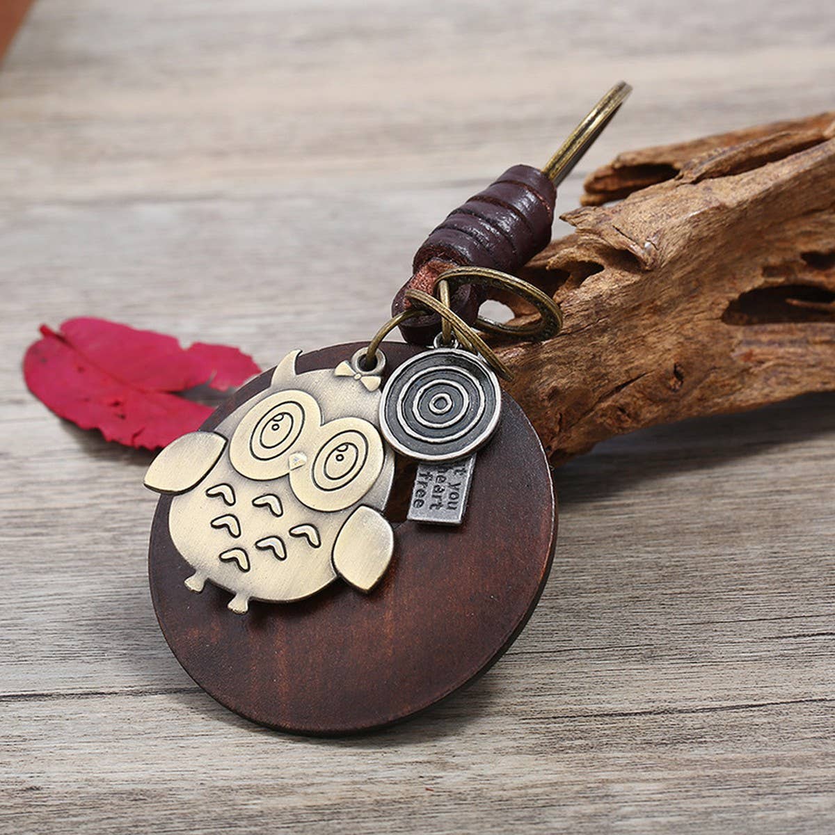 VINTAGE CREATIVE OWL PENDANT COWHIDE KEYCHAIN