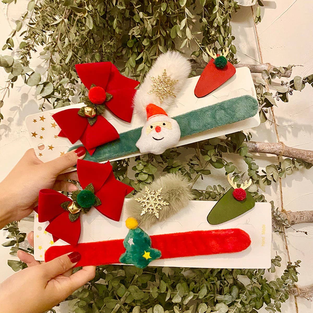 CHRISTMAS GIFT CLAPPING RING SET HAIRPIN DECORATION