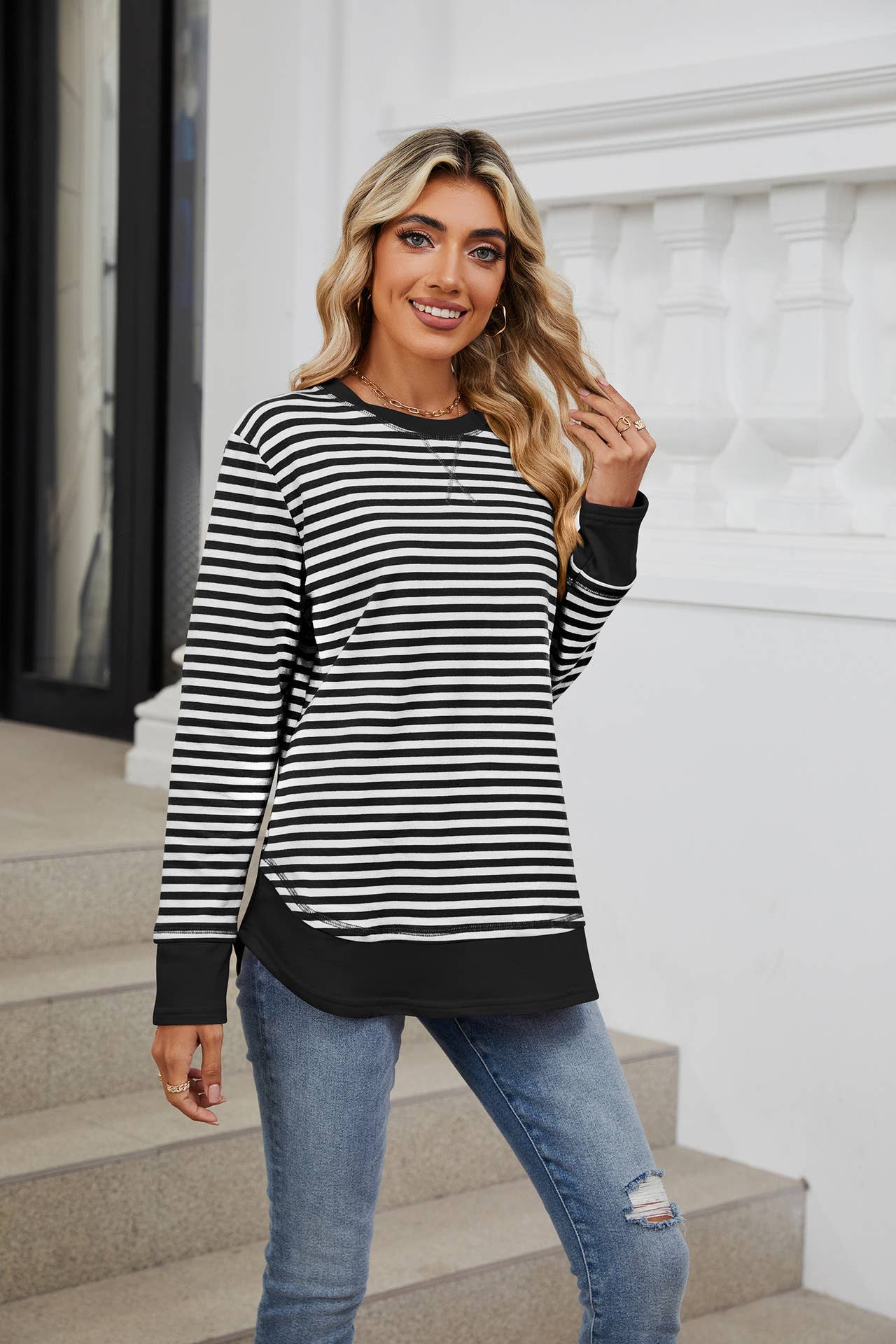 Crew-neck striped long-sleeved hoodie