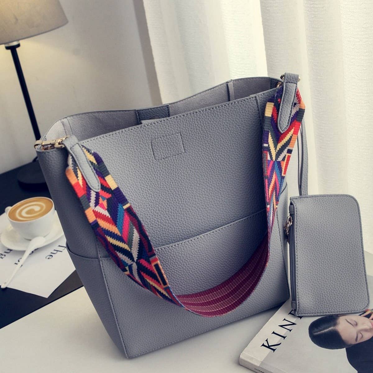 LITCHI PATTERNED LARGE CAPACITY HANDBAG_CWAB1383