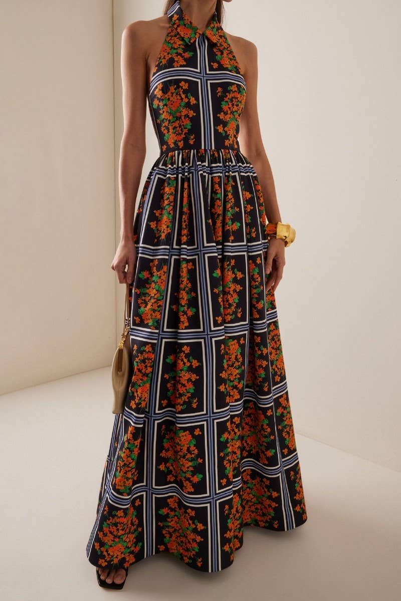 CWDHL0813_BACKLESS FLORAL PRINT HALTER MAXI DRESS