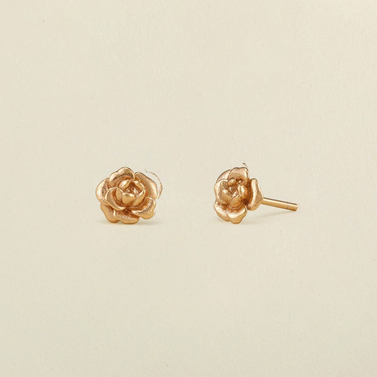 Artistic retro creative December flower earrings_CWMM5507