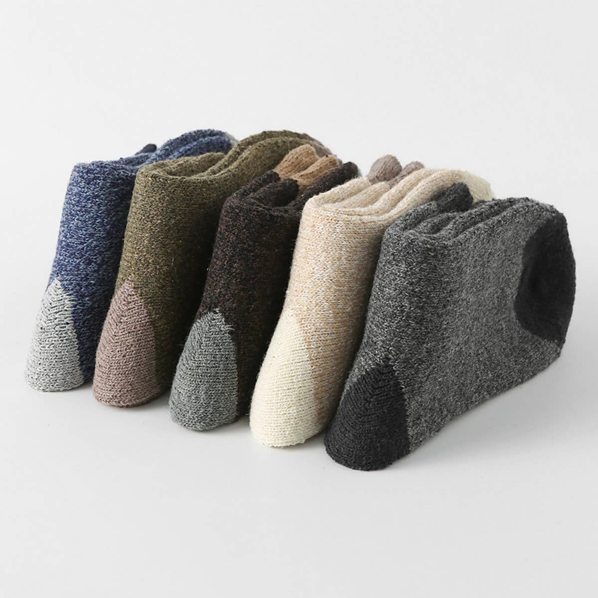 5 PAIRS PER PACK MIXED COLOR MATCHING RETRO SOCKS_CWMS0688