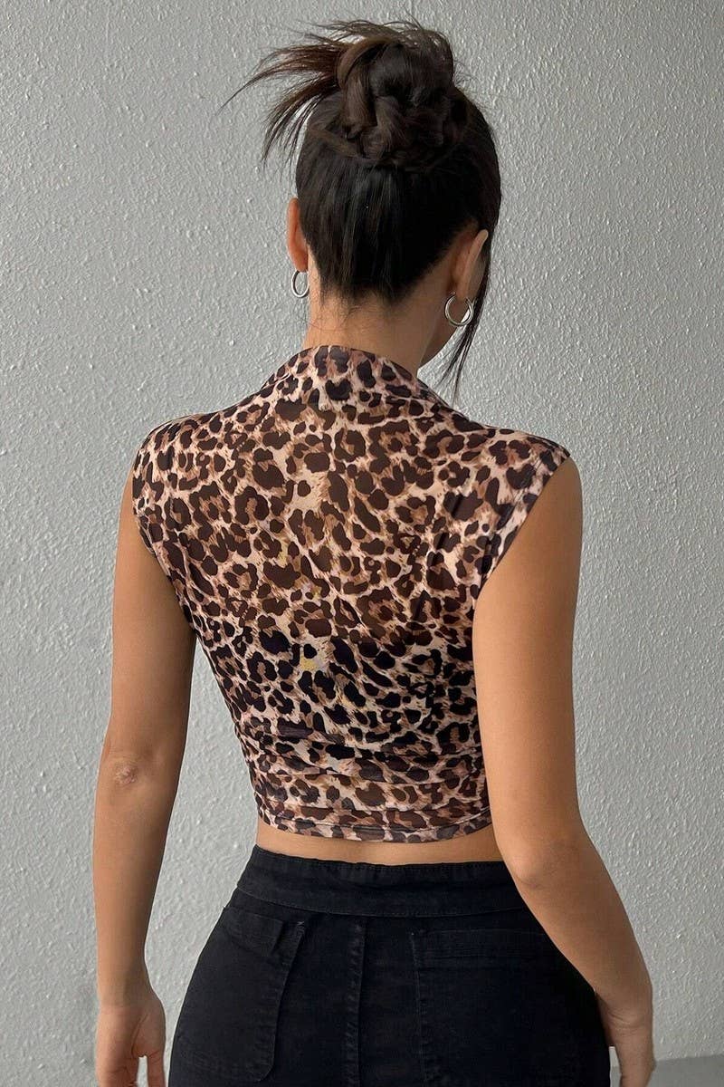 CWTBLSL0861_SLEEVELESS SLIM FIT LEOPARD PRINT MOCK NECK TOP