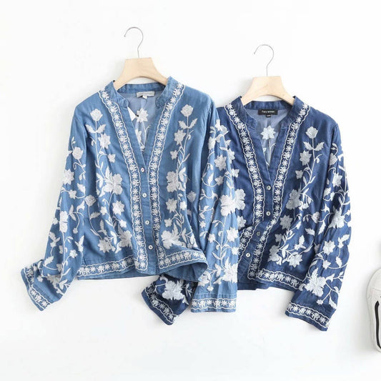 FLORAL EMBROIDERED V-NECK BUTTON SHIRT TOP BLUE