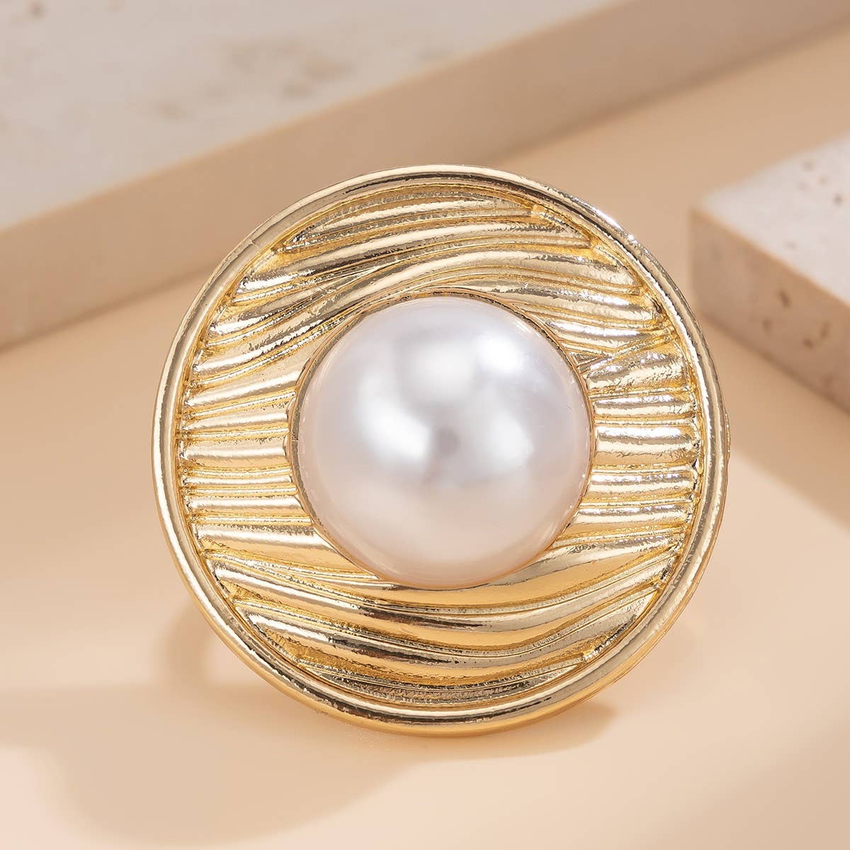 IRREGULAR GEOMETRIC ELLIPSE ALLOY WINDING RING
