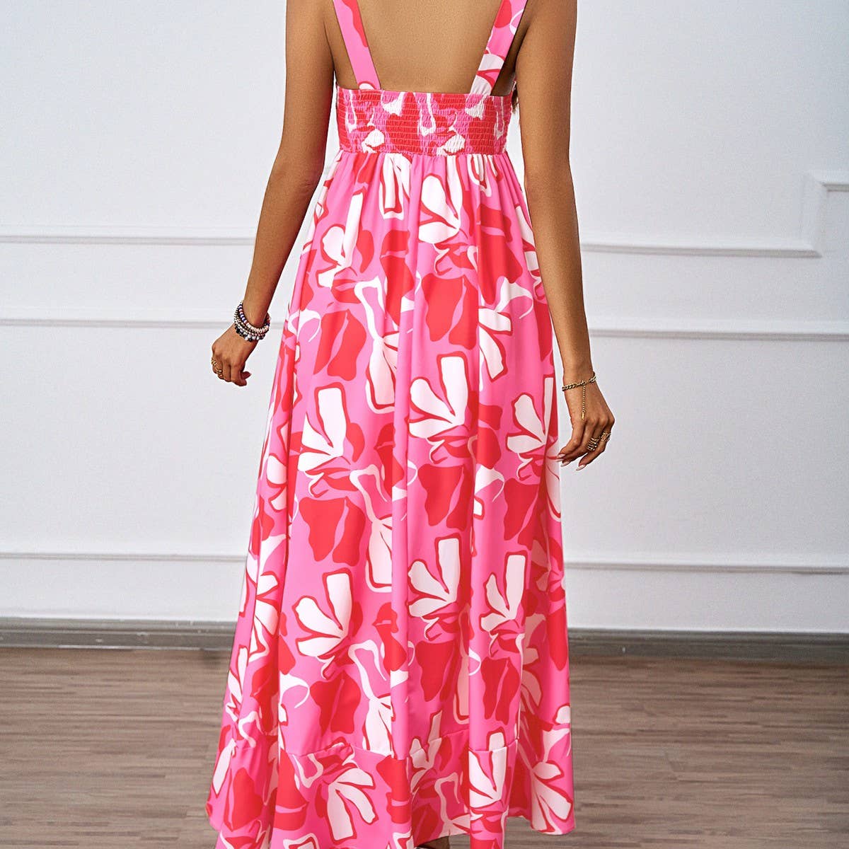 Flowy A-line floral print dress with halter