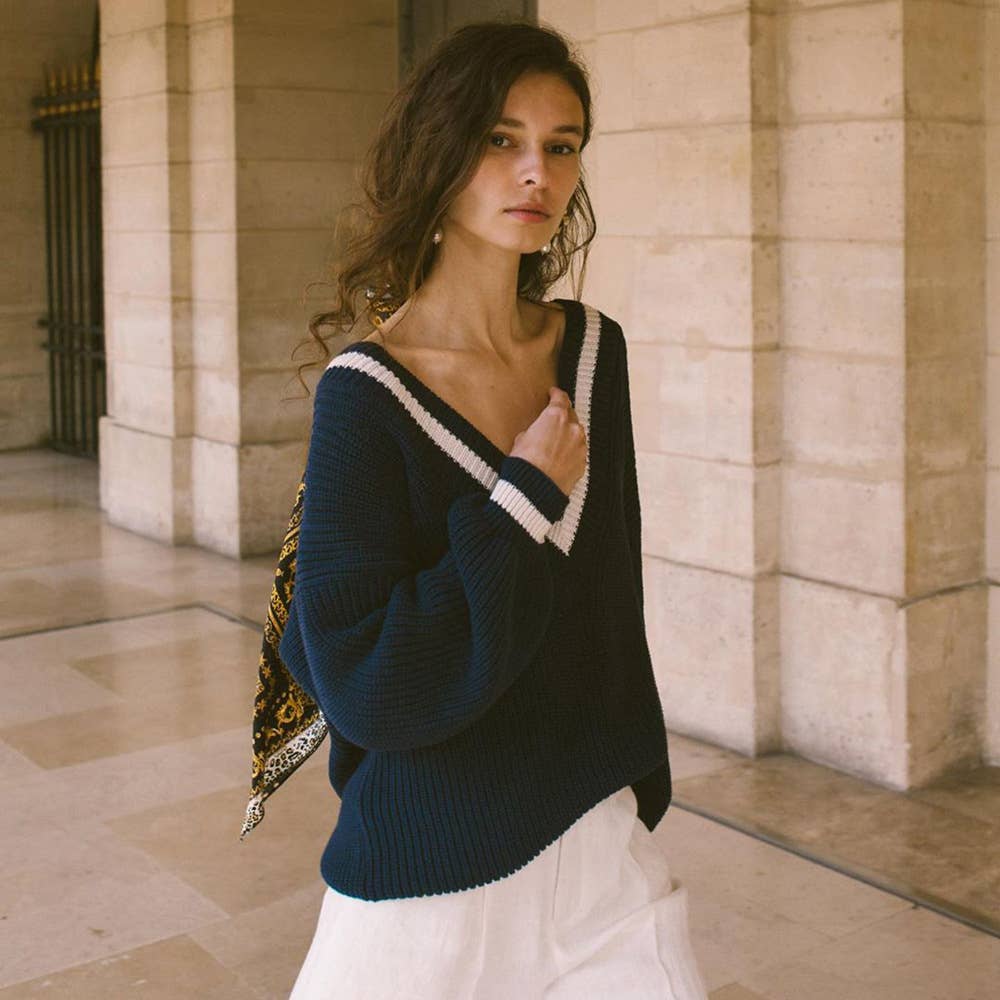 Deep V-neck loose off-the-shoulder sweater