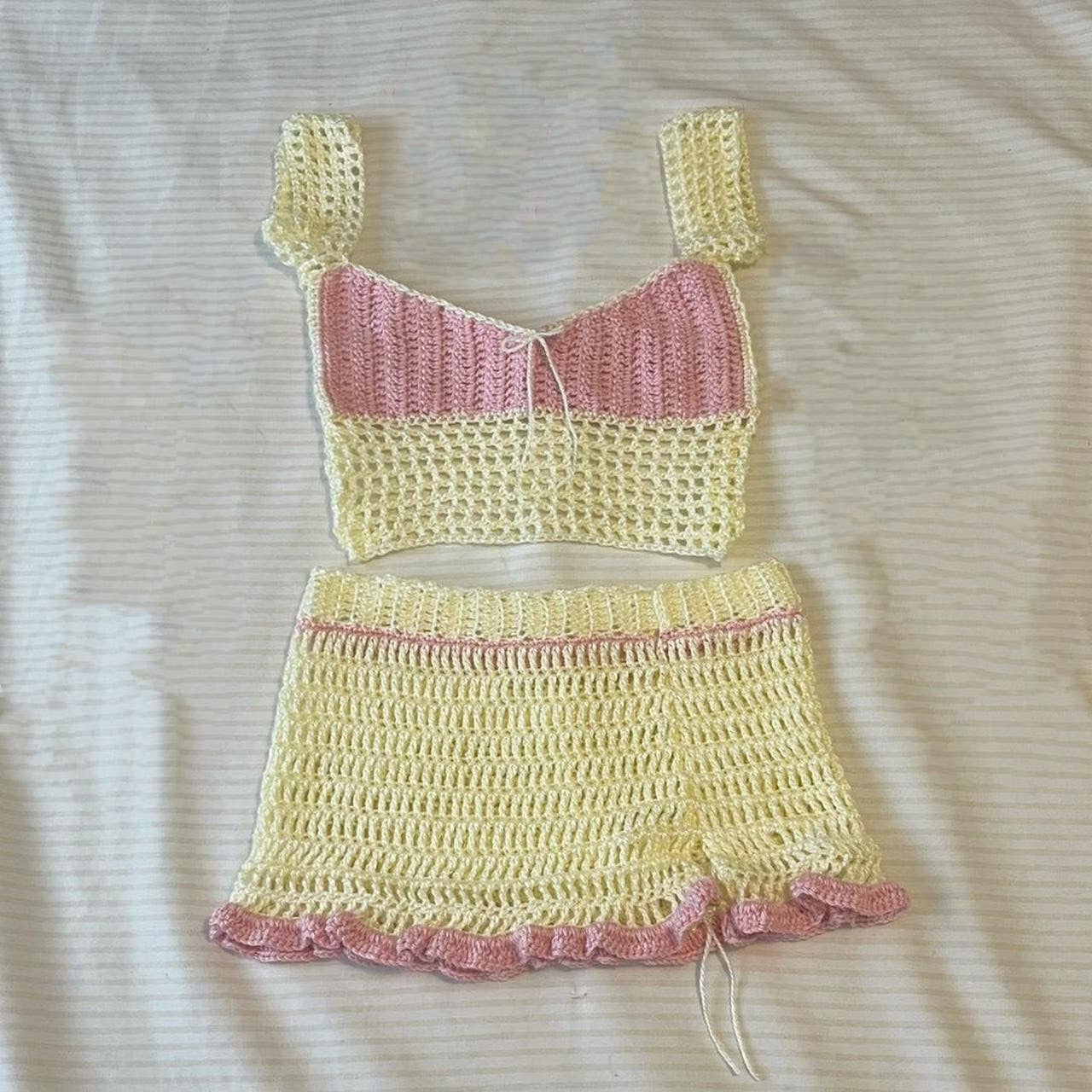 COLOR MATCHING SLEEVELESS VEST SPLIT SKIRT SUIT