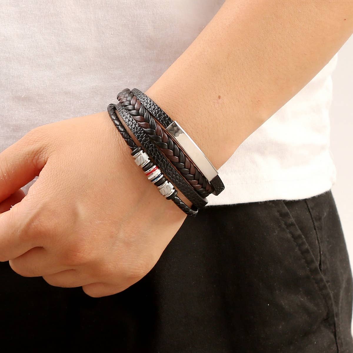 ORIGINAL DESIGN MAGNET BUCKLE BRACELET_CWAJE1469