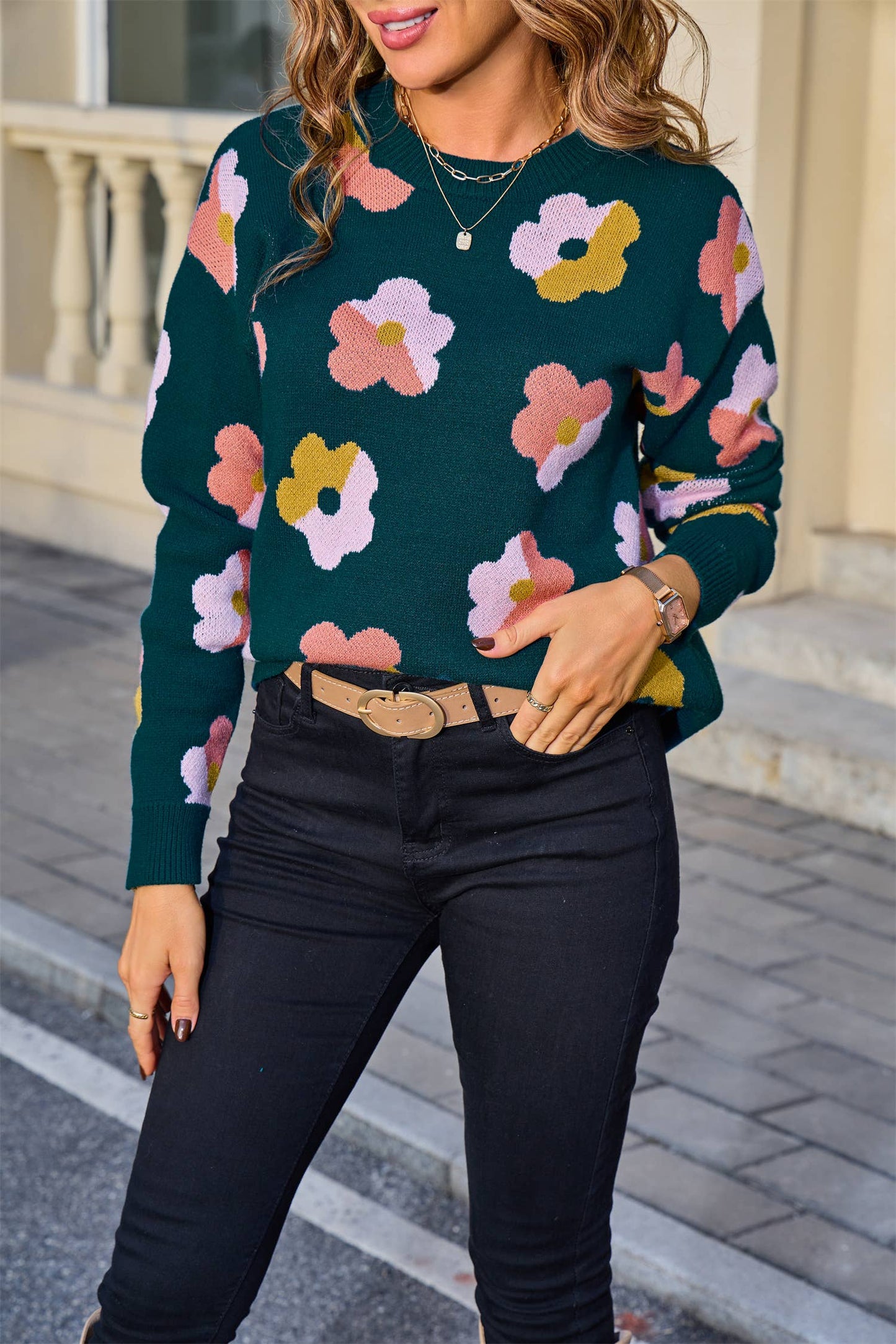 Color-blocked round-neck fashion knitted sweater