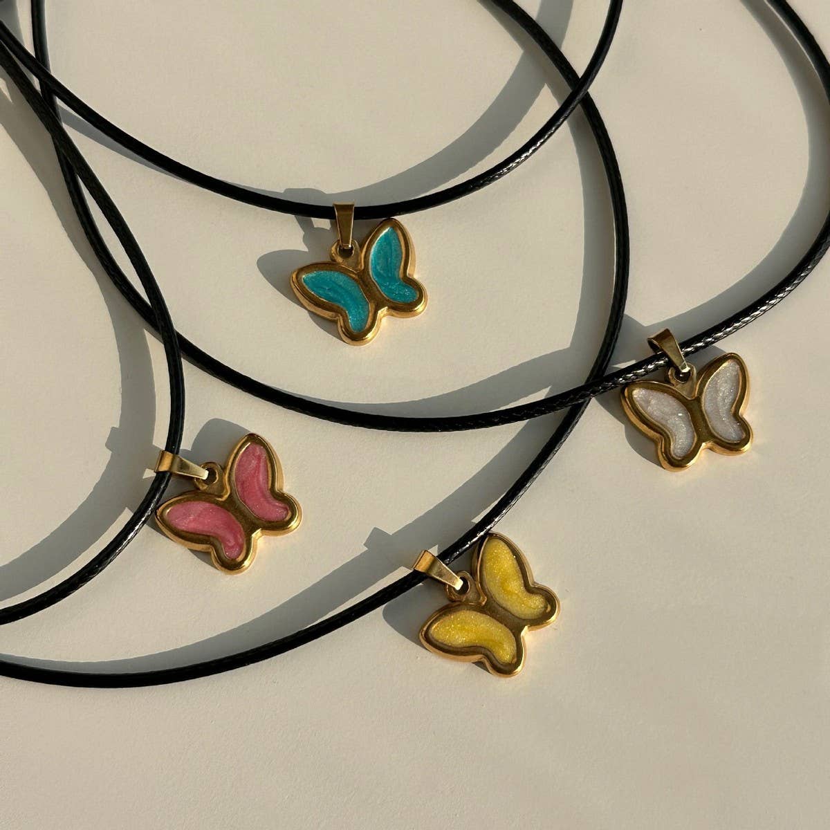 Colorful Retro 3D Butterfly Pendant Necklace