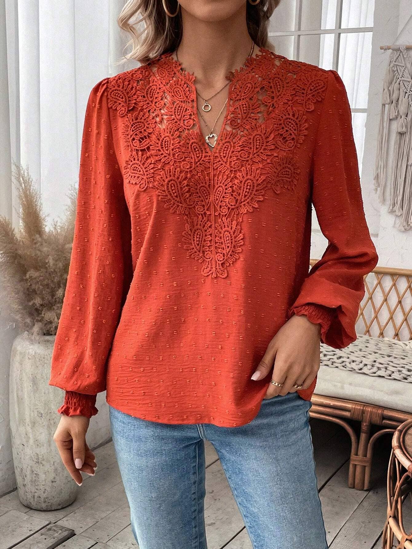 Fashion V-neck lace long sleeve casual T-shirt