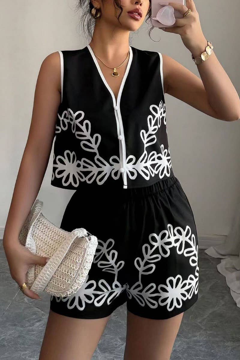 CWSTB00359_SLEEVELESS V-NECK VEST SHORTS TWO-PIECE SUIT