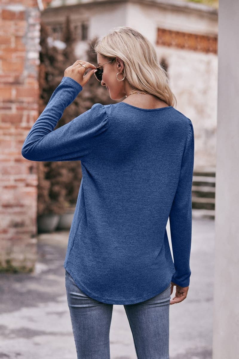 CWTBLL2738_SQUARE-NECK PLEATED LONG-SLEEVED TOP