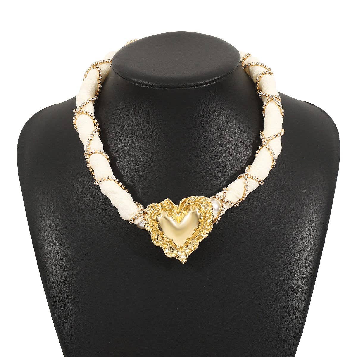 FASHIONABLE WOVEN FABRIC PEARL NECKLACE