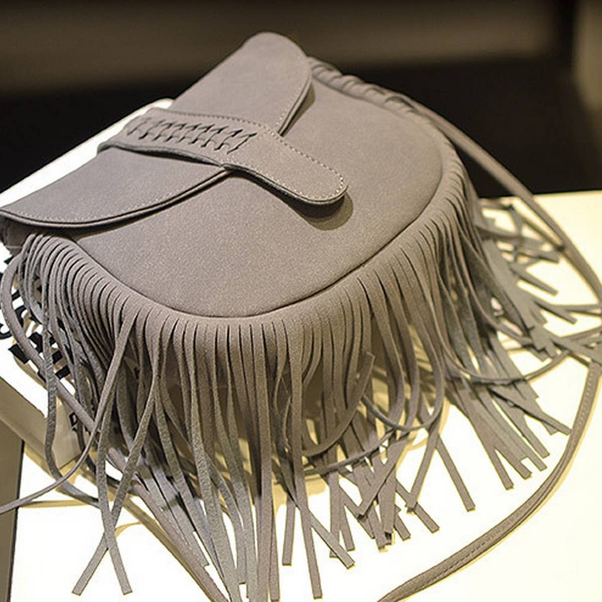 CWAB4563_BRAIDED BELT BUCKLE NUBUCK TASSEL SHOULDER BAG