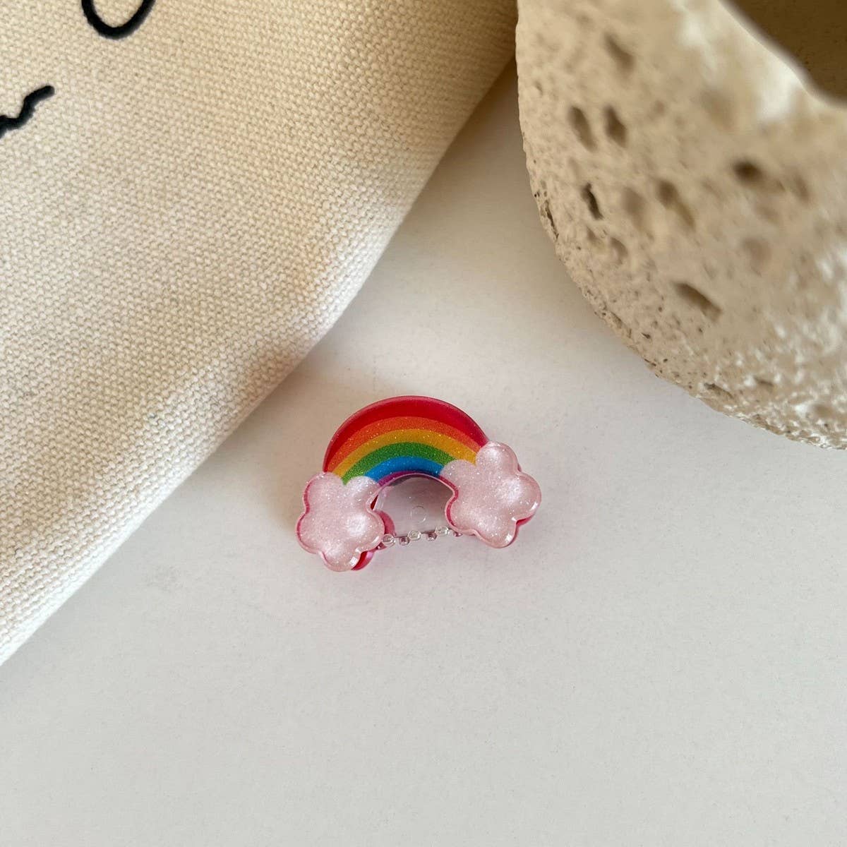 CWAHA07726_CUTE CARTOON KIDS MINI ACRYLIC HAIR CLAW CLIP