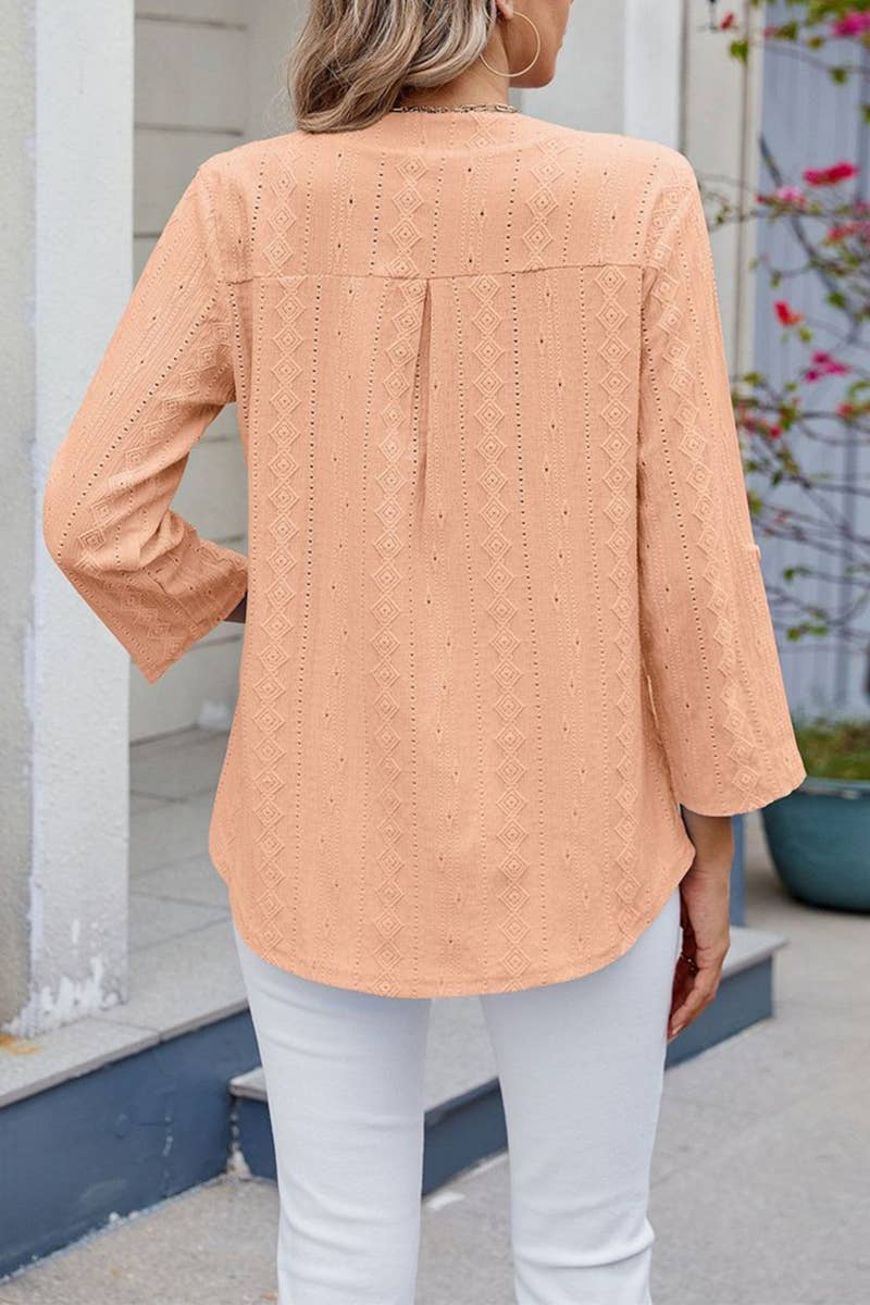 CWTTS1337_SUMMER V-NECK THREE-QUARTER SLEEVE BUTTON T-SHIRT