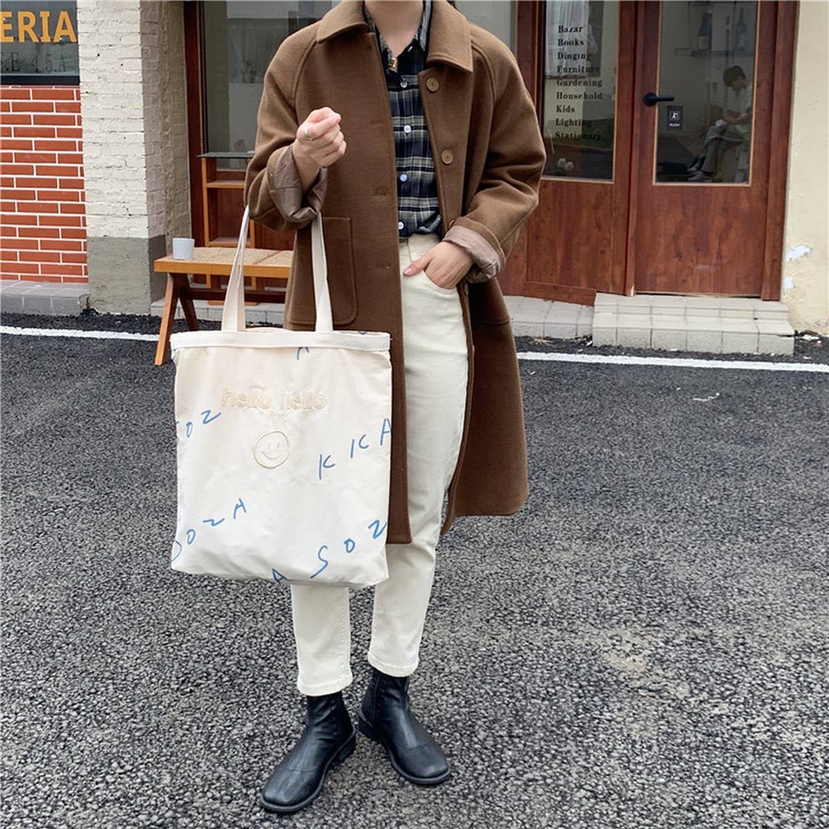 CWAB5803_SIMPLE EMBROIDERED LETTER PRINT SHOULDER BAG