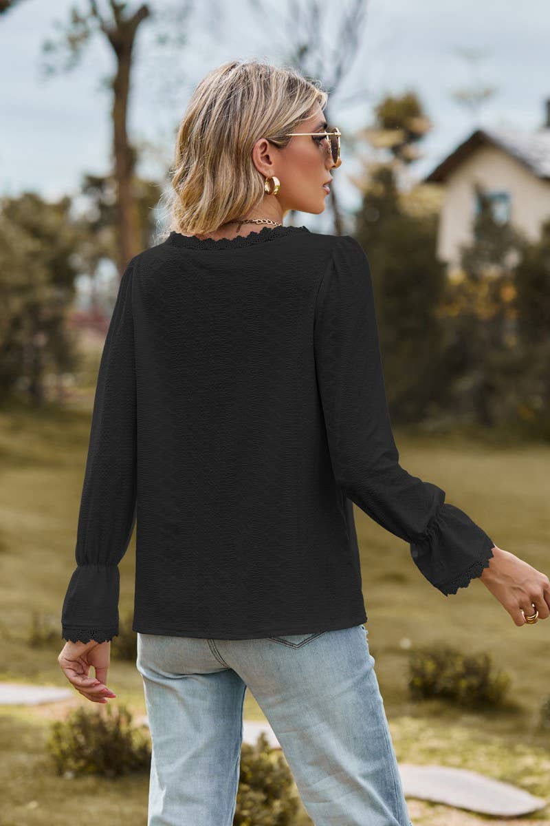 CWTBLL3685_PULLOVER V-NECK LACE LONG-SLEEVED T-SHIRT