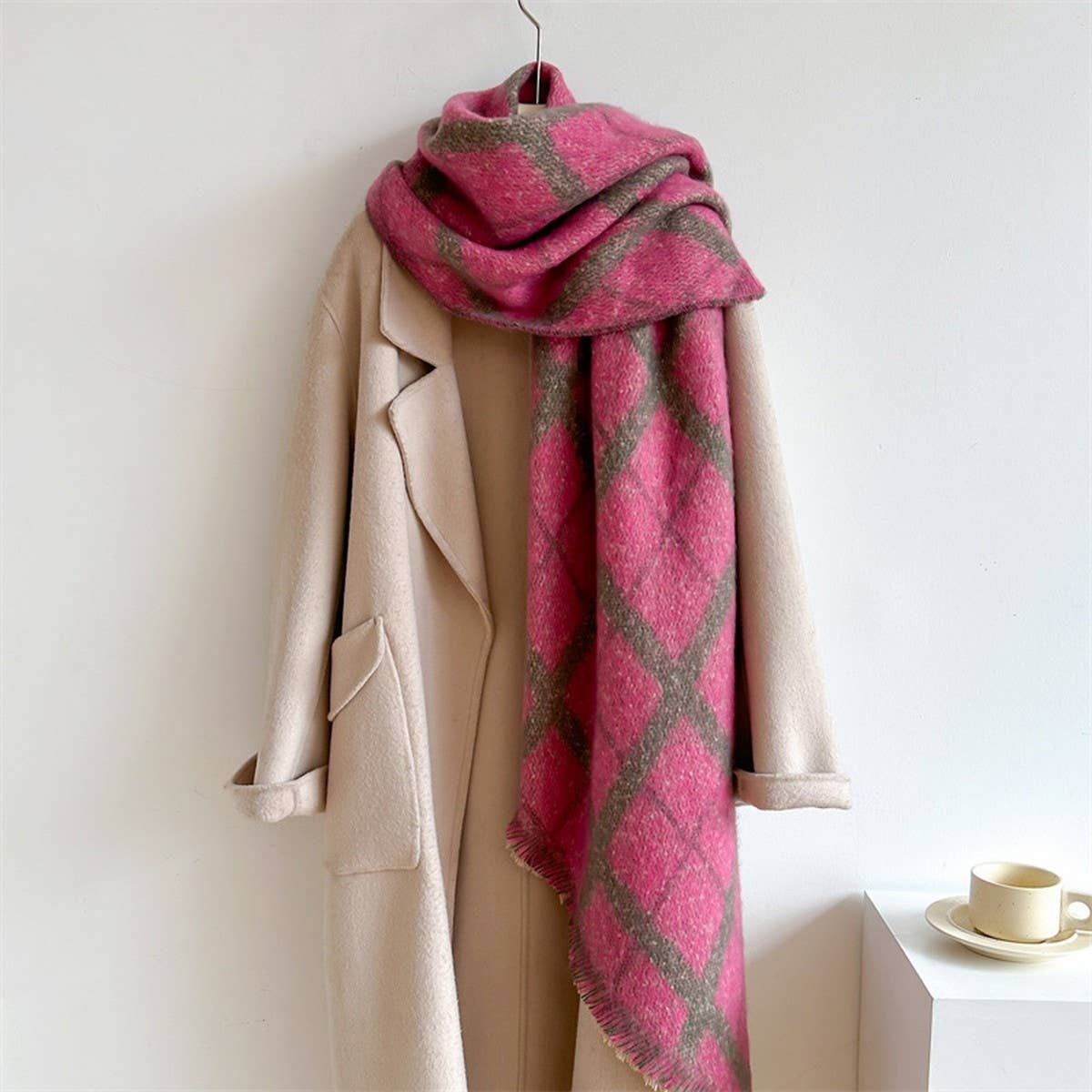 Checkered Circle Yarn Scarf - Winter Long Wrap_CWASC1439