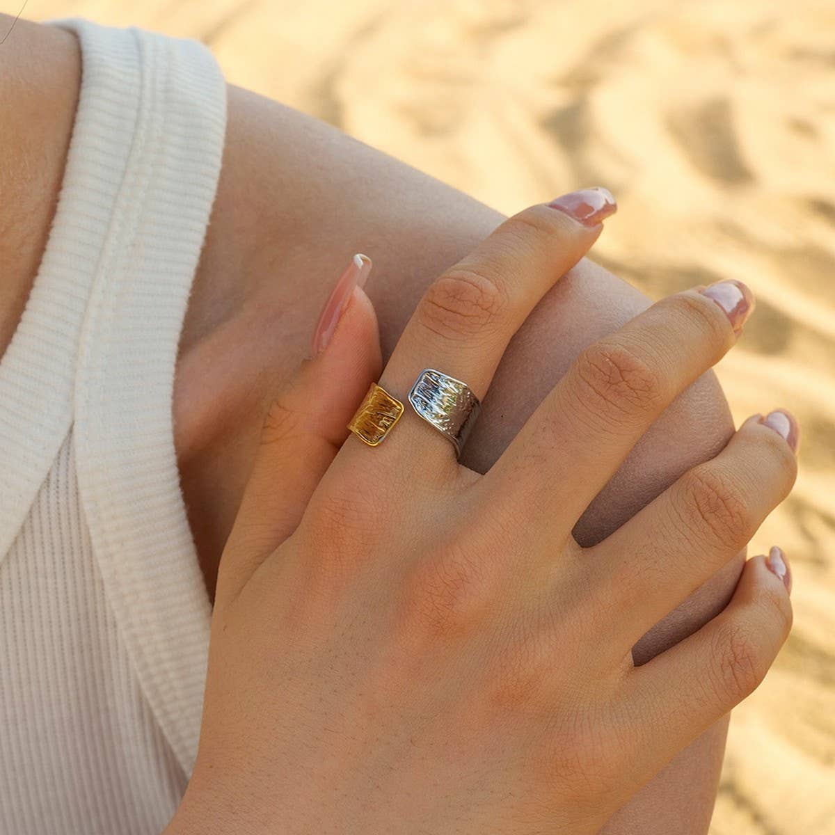 NEW DOUBLE PIECE CURVED PLEATED HIGH-END RING