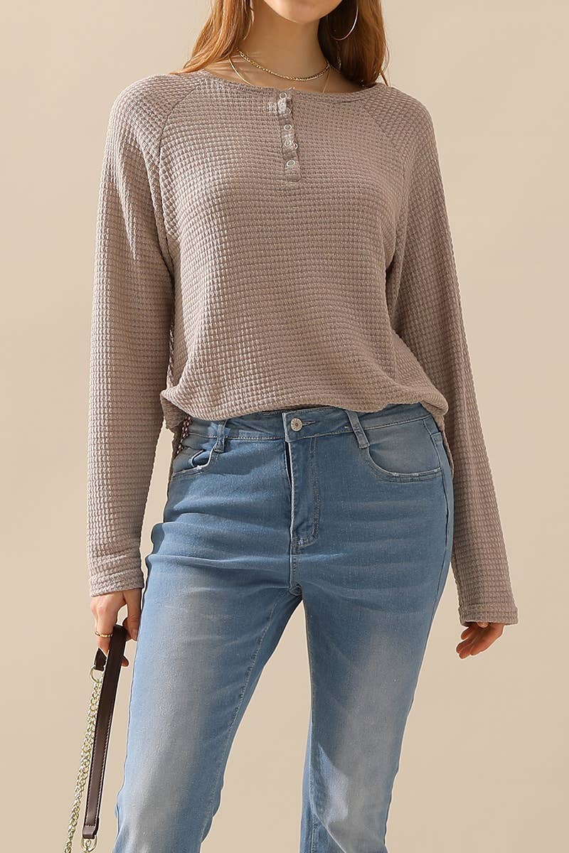 CWTTL1099_R NECK EYELET REGLAN SWEATER KNIT TOP