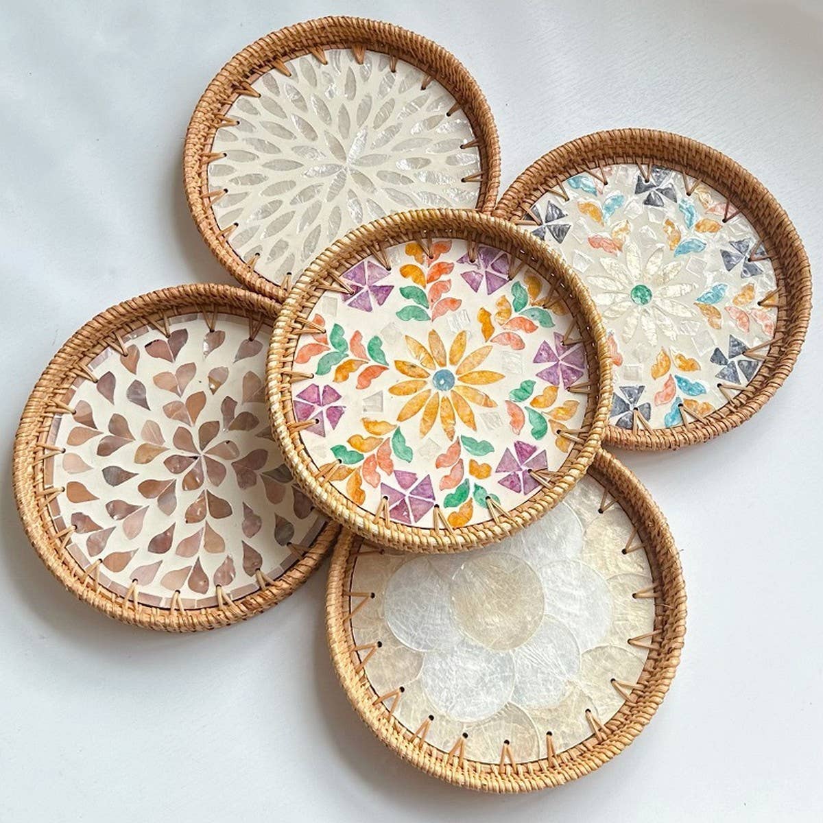 RATTAN COLORFUL SHELL FRUIT TRAY THREE-PIECE SET_CWMM4428