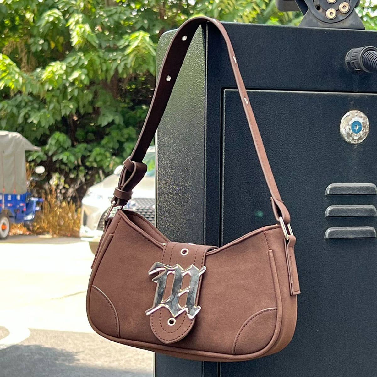RETRO UNDERARM PORTABLE MESSENGER BAG_CWAB0968