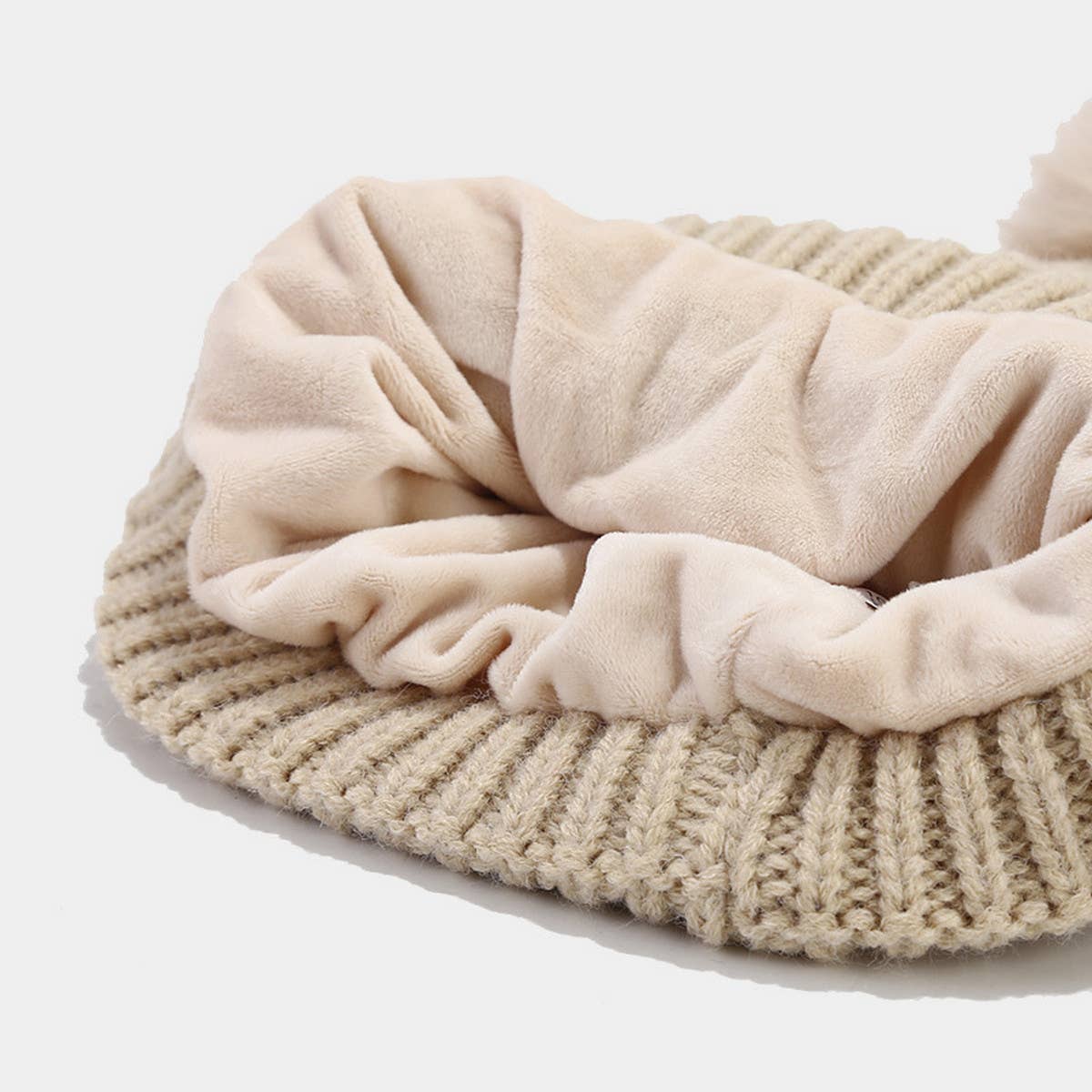 CABLE KNIT HAT, SCARF AND GLOVES THREE-PIECE SET_CWAH1580