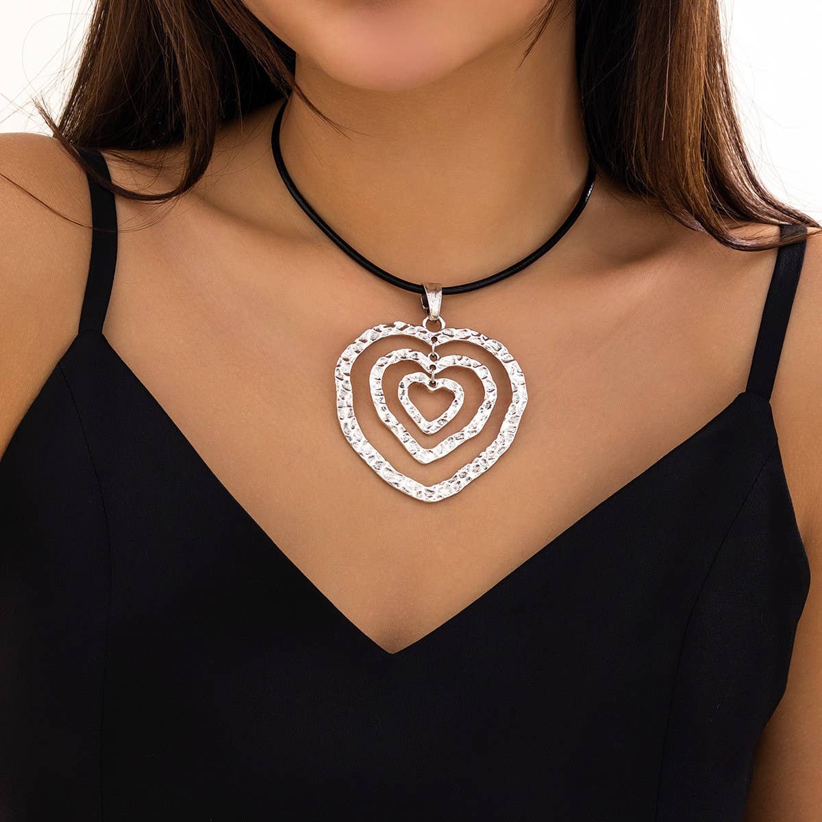 EXAGGERATED HOT GIRL SIMPLE ADJUSTABLE NECKLACE_CWAJE1918