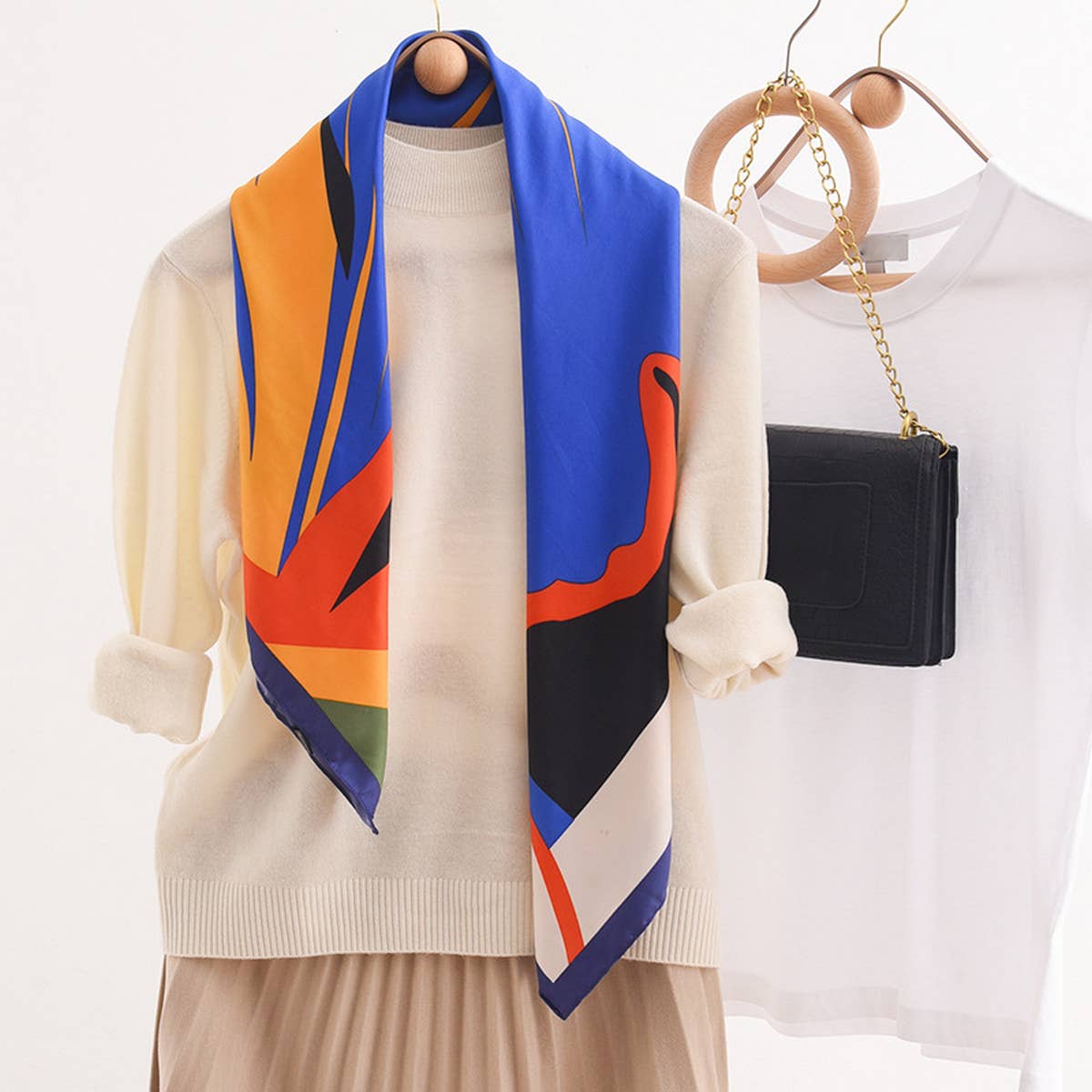 CWASC2401_RETRO GRAFFITI SQUARE SCARF COLORFUL NICHE SCARF