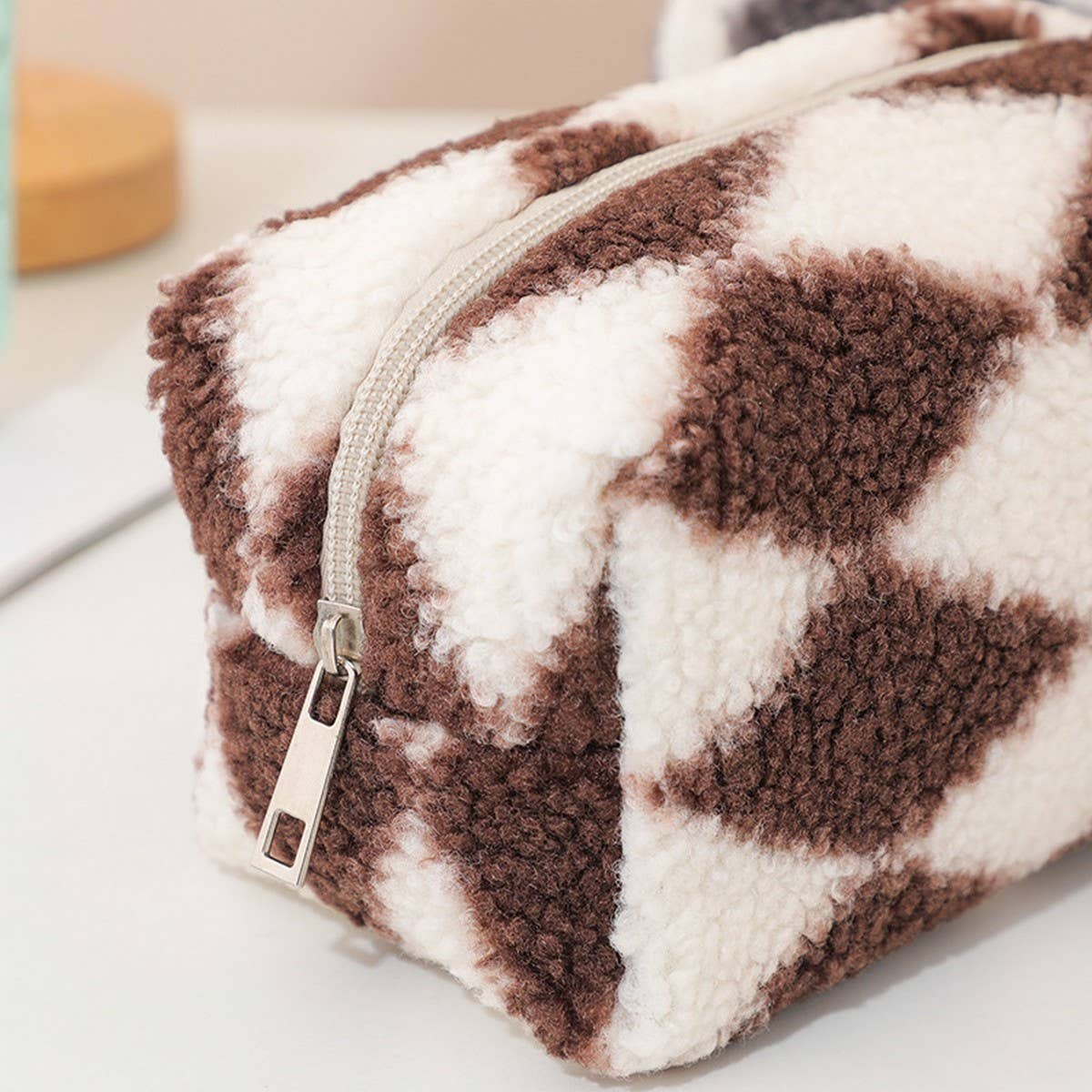 CHECKERBOARD LARGE CAPACITY MAKEUP BAG STORAGE BAG_CWAB1212