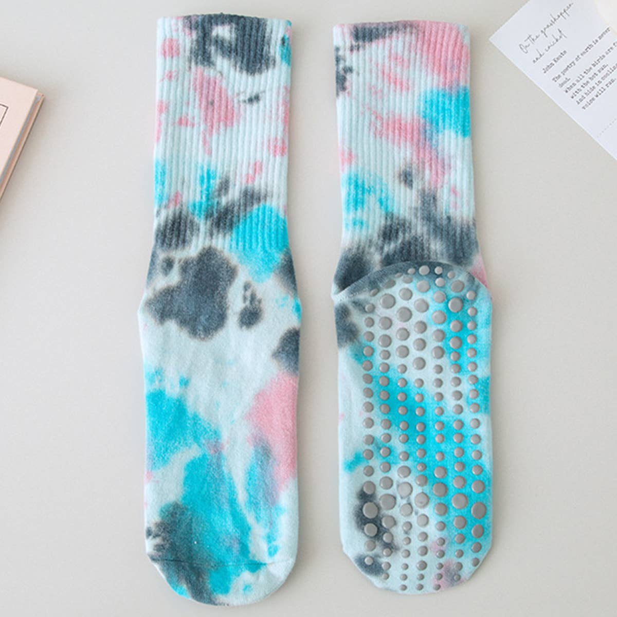 PILATES ANTI-SLIP SOCKS FOR WOMEN MIDDLE TUBE_CWMS0239
