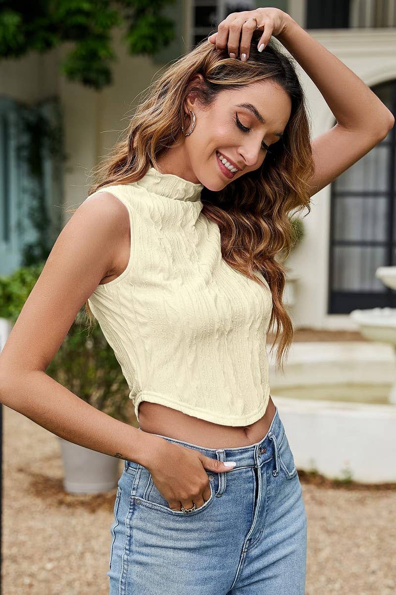 CWTBLSL0585_SLEEVELESS KNITTED ROUND NECK NAVEL VEST TOP